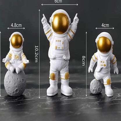 4-Pack Astronaut Figurine Set